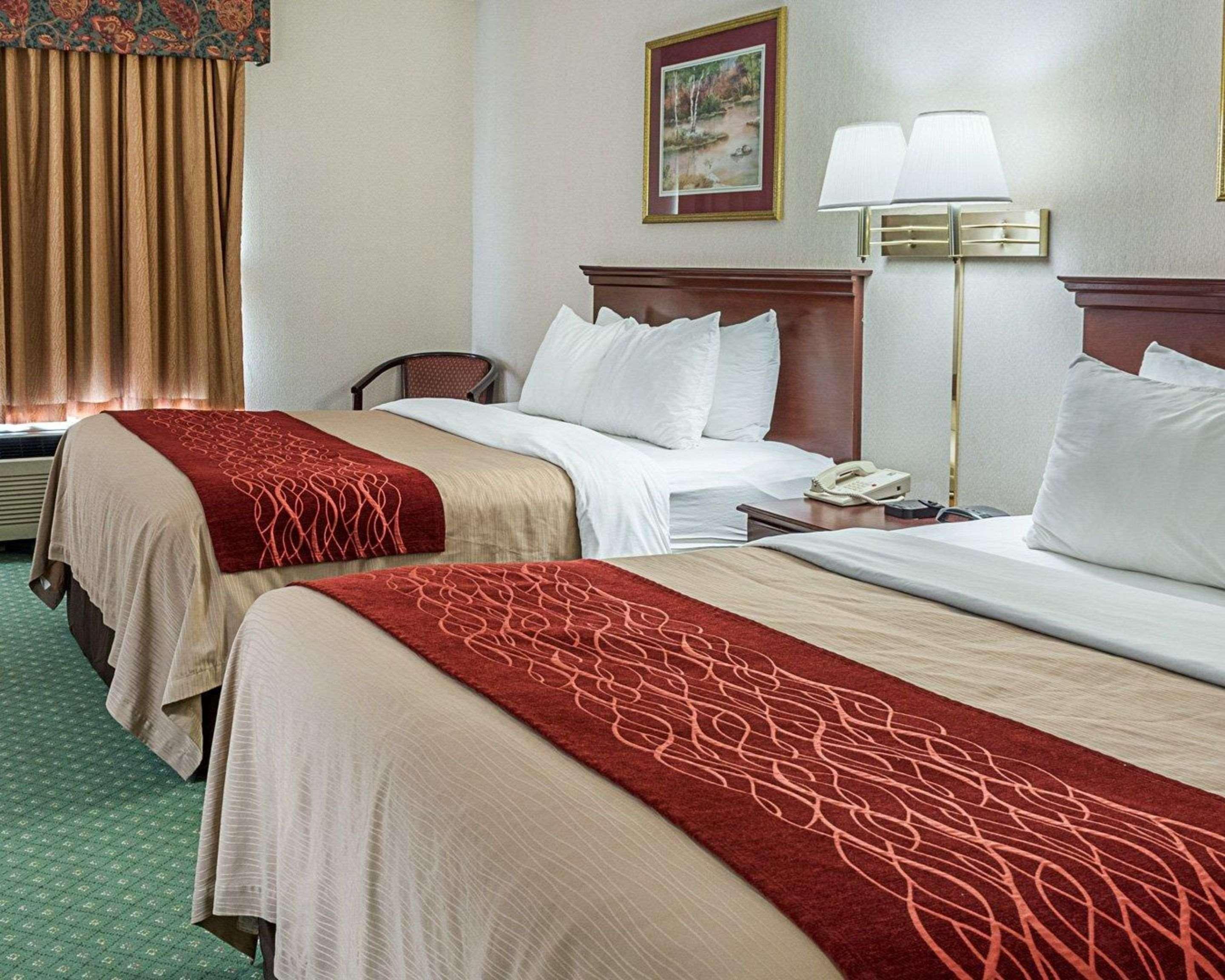 Holiday Inn Express - Gloucester By Ihg Екстер'єр фото