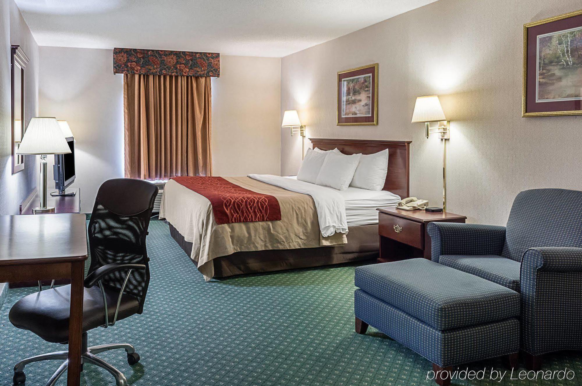 Holiday Inn Express - Gloucester By Ihg Екстер'єр фото