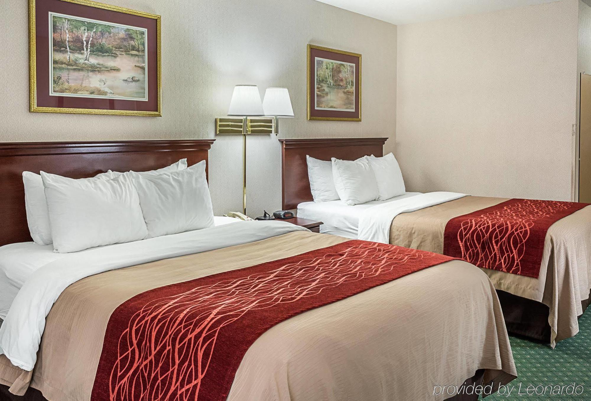 Holiday Inn Express - Gloucester By Ihg Екстер'єр фото